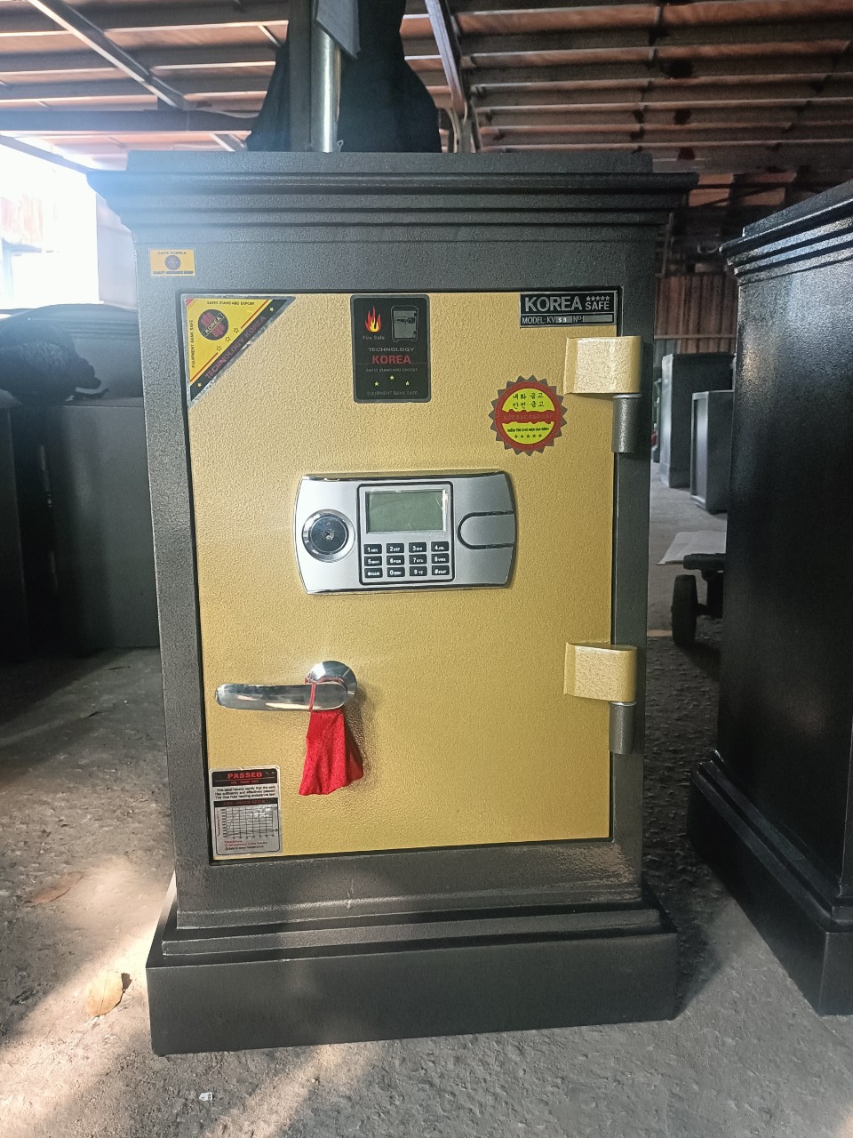 1e1a7b105f54870ade45