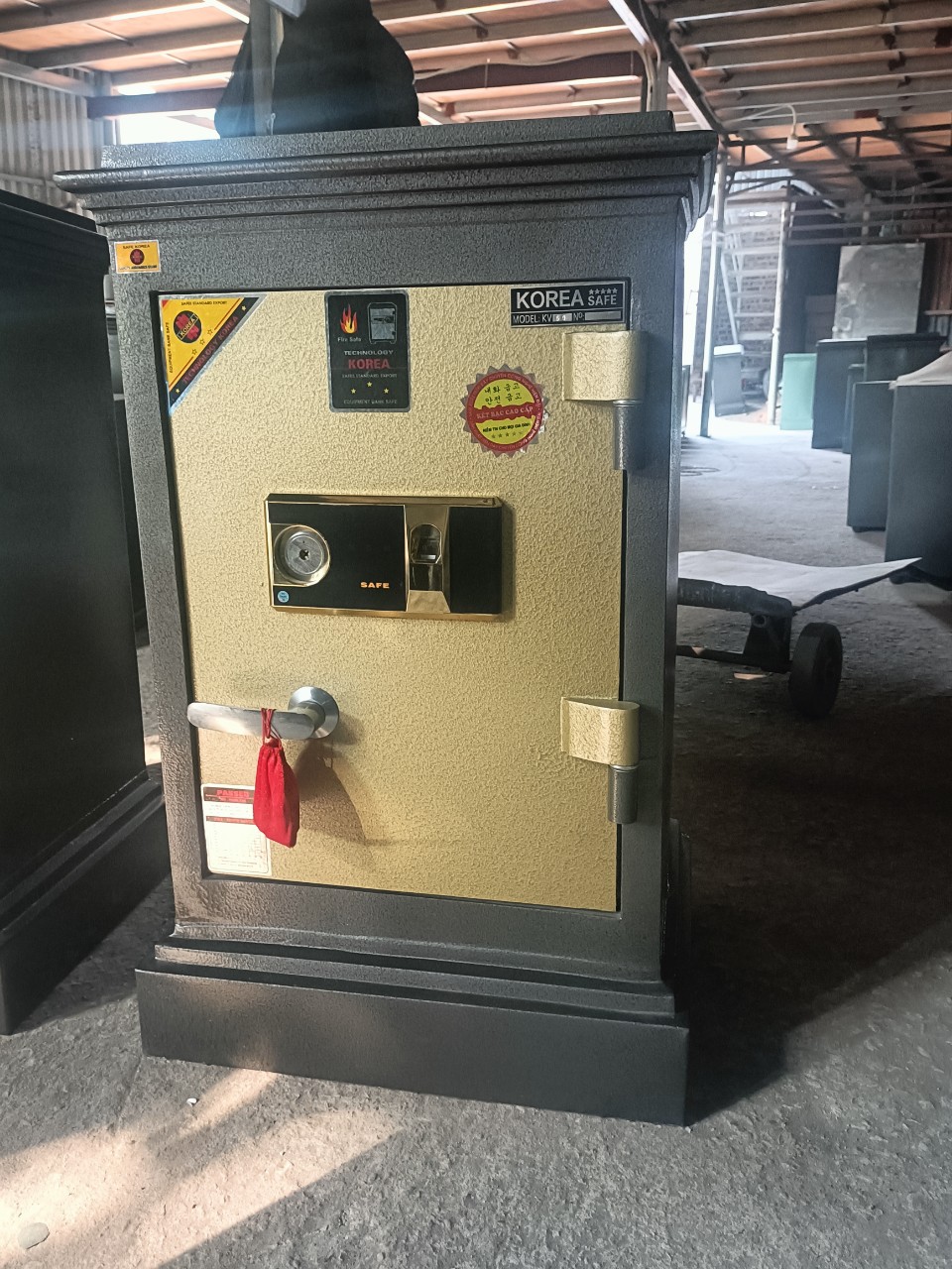 eb4c55bd71f9a9a7f0e8